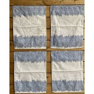 Simple Botanical Reverse Abstract Design 4 Table Placemats